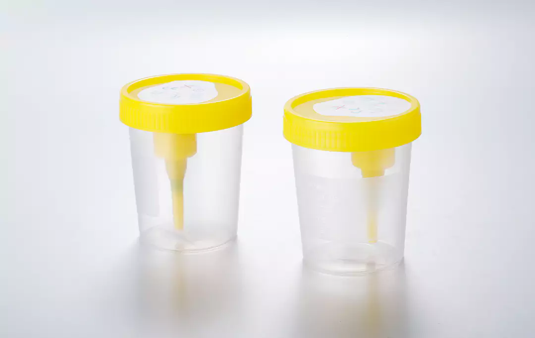 Urine Collection Cup – Integrated Transfer Device | Trustlab