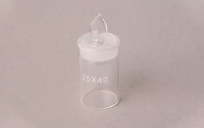 glass weighing bottle